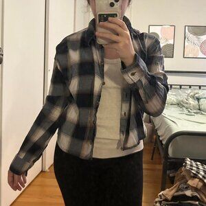 Forever 21 Women's Navy and Cream Shirt